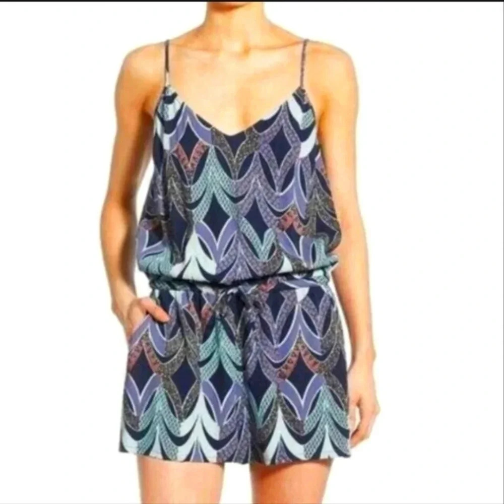 Chelsea28 Colorful Geometric Print Romper w/ Pockets, Vented/Wrap Back, EUC!
